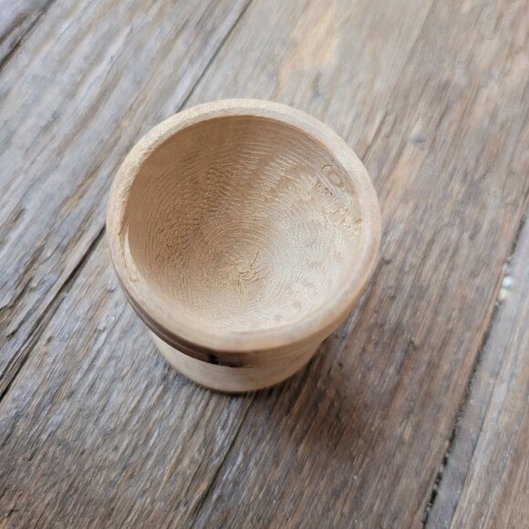 Hand turned rustic wooden egg holder egg cup - Picture 6 of 8